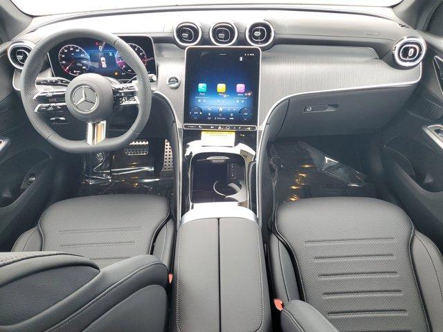 Photo of 2026 Polar White Mercedes-Benz GLC 300