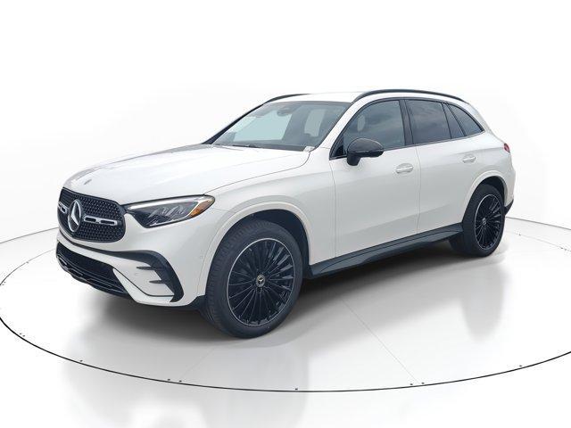 Photo of 2026 Polar White Mercedes-Benz GLC 300