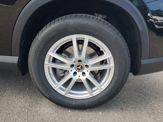Photo of 2025 Black Mercedes-Benz GLC 300