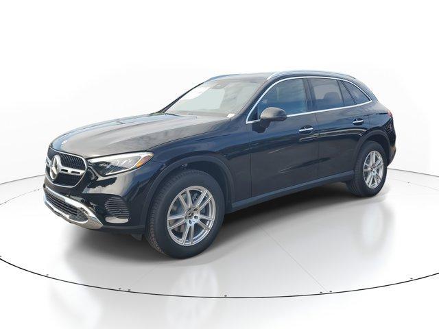 Photo of 2025 Black Mercedes-Benz GLC 300