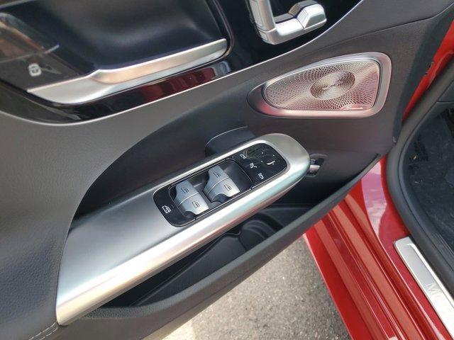 Photo of 2025 MANUFAKTUR Patagonia Red Metallic Mercedes-Benz C-Class