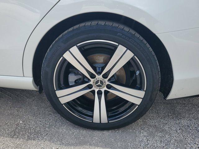 Photo of 2025 Polar White Mercedes-Benz C-Class