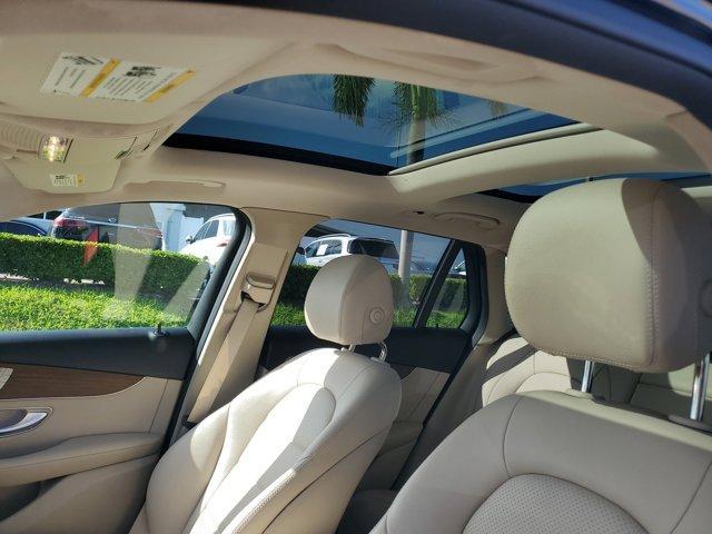 Photo of 2020 Black Mercedes-Benz GLC 300