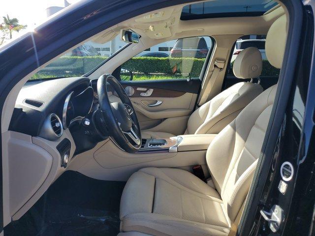 Photo of 2020 Black Mercedes-Benz GLC 300
