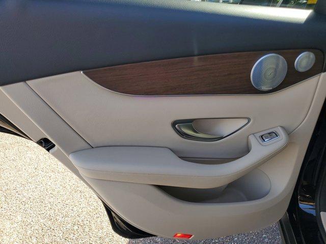 Photo of 2020 Black Mercedes-Benz GLC 300