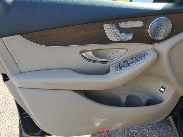 Photo of 2020 Black Mercedes-Benz GLC 300
