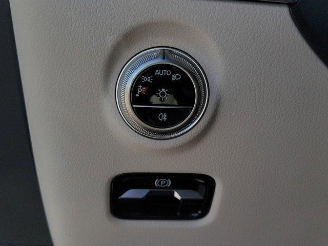 Photo of 2025 Polar White Mercedes-Benz C-Class