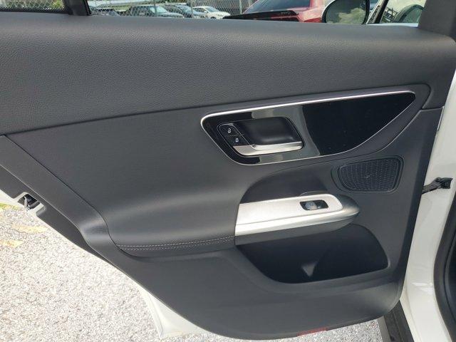 Photo of 2025 Polar White Mercedes-Benz GLC 300