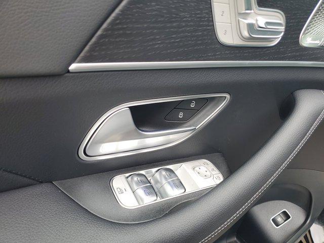Photo of 2025 Obsidian Black Metallic Mercedes-Benz GLS 450