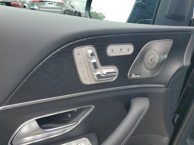 Photo of 2025 Obsidian Black Metallic Mercedes-Benz GLS 450