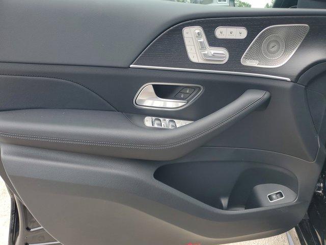 Photo of 2025 Obsidian Black Metallic Mercedes-Benz GLS 450