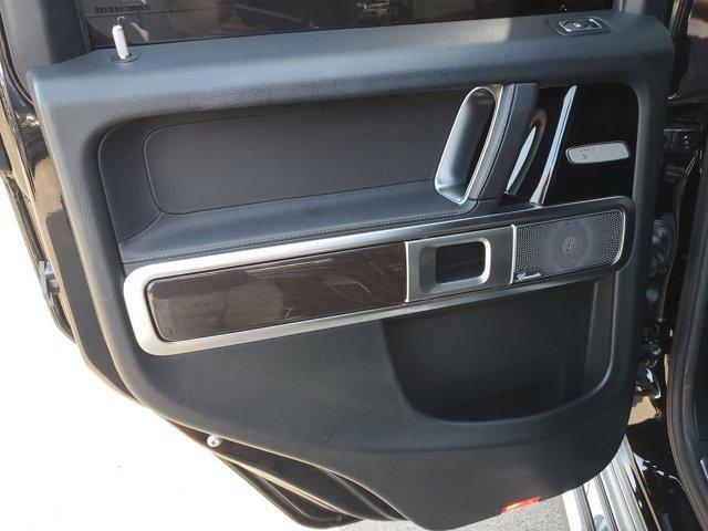 Photo of 2019 Black Mercedes-Benz G-Class