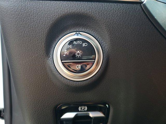 Photo of 2025 Polar White Mercedes-Benz C-Class