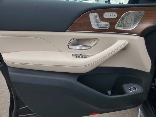 Photo of 2026 Obsidian Black Metallic Mercedes-Benz GLE 450