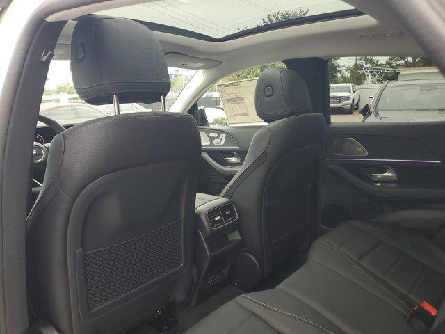 Photo of 2026 Polar White Mercedes-Benz GLE 450