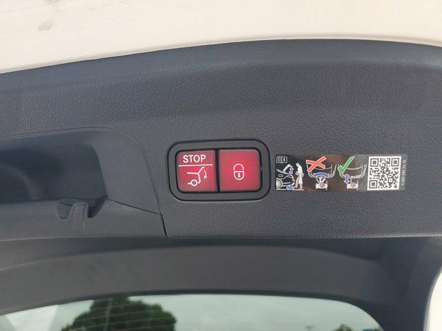Photo of 2026 Polar White Mercedes-Benz GLE 450