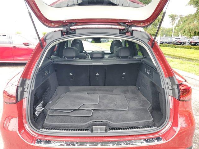 Photo of 2025 MANUFAKTUR Patagonia Red Metallic Mercedes-Benz GLC 350e