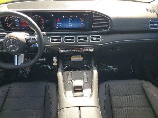 Photo of 2025 Black Mercedes-Benz GLS 450