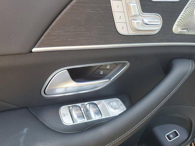 Photo of 2025 Black Mercedes-Benz GLS 450