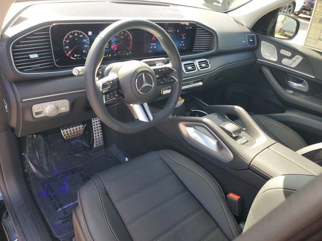 Photo of 2025 Black Mercedes-Benz GLS 450