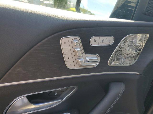 Photo of 2025 Black Mercedes-Benz GLS 450
