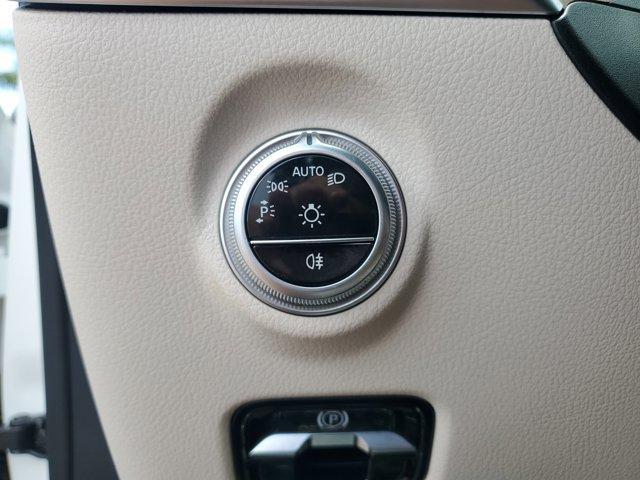 Photo of 2025 Polar White Mercedes-Benz C-Class
