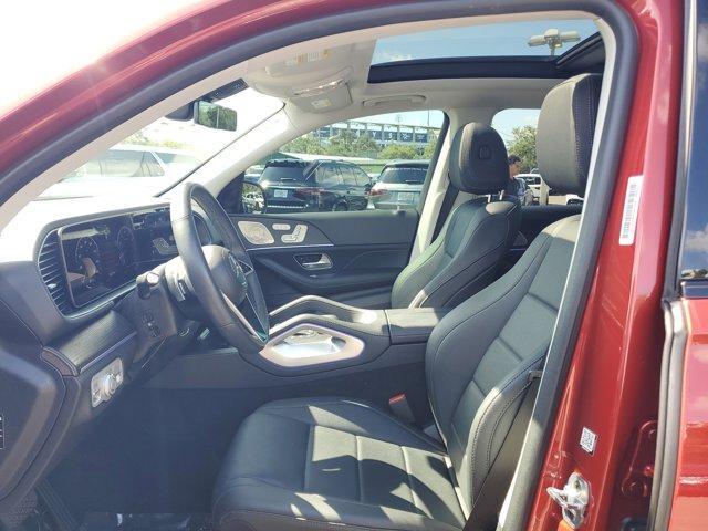 Photo of 2024 MANUFAKTUR Cardinal Red Metallic Mercedes-Benz GLE 350
