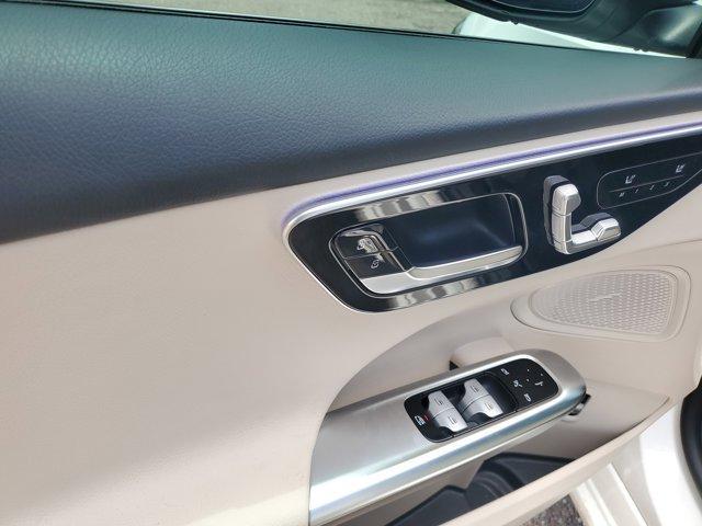 Photo of 2022 Polar White Mercedes-Benz C-Class