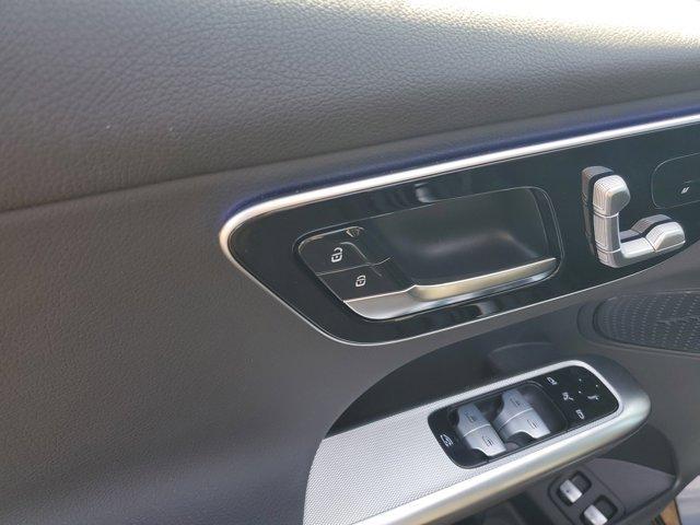 Photo of 2025 Black Mercedes-Benz GLC 350e
