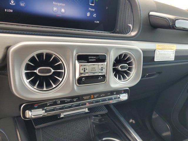 Photo of 2025 White Mercedes-Benz G-Class