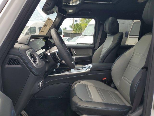 Photo of 2025 White Mercedes-Benz G-Class