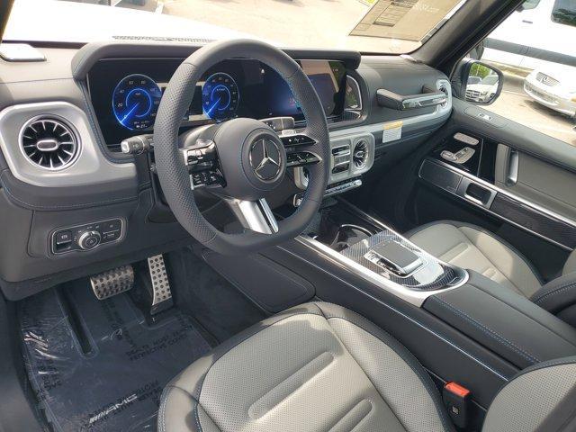 Photo of 2025 White Mercedes-Benz G-Class