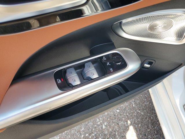 Photo of 2025 Polar White Mercedes-Benz C-Class