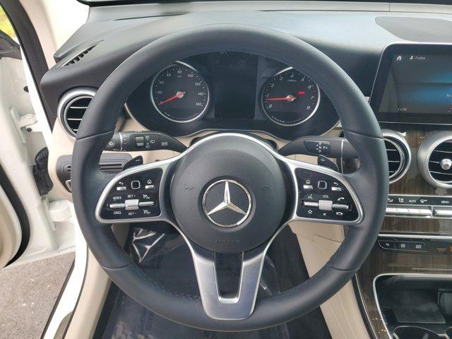 Photo of 2022 Polar White Mercedes-Benz GLC 300