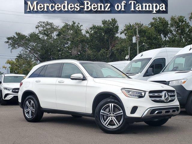 Photo of 2022 Polar White Mercedes-Benz GLC 300