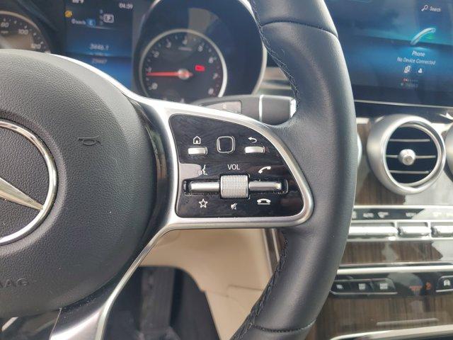 Photo of 2022 Polar White Mercedes-Benz GLC 300