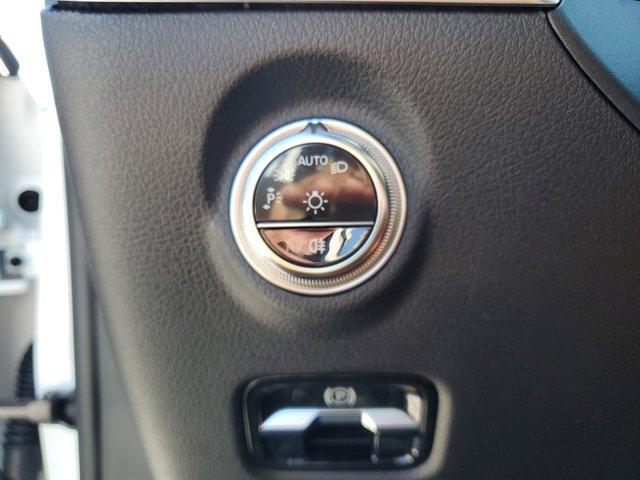Photo of 2025 Polar White Mercedes-Benz C-Class
