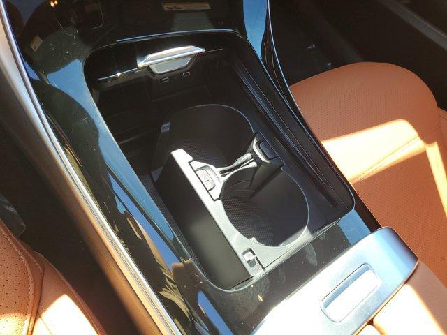 Photo of 2025 Polar White Mercedes-Benz C-Class