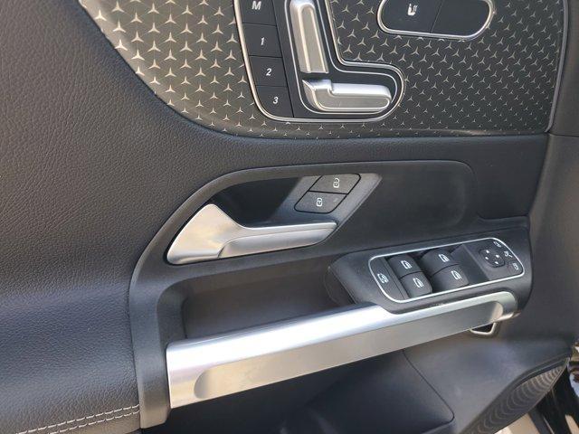 Photo of 2025 Midnight Black Mercedes-Benz GLB 250