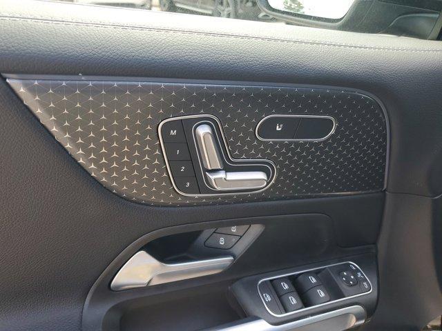Photo of 2025 Midnight Black Mercedes-Benz GLB 250