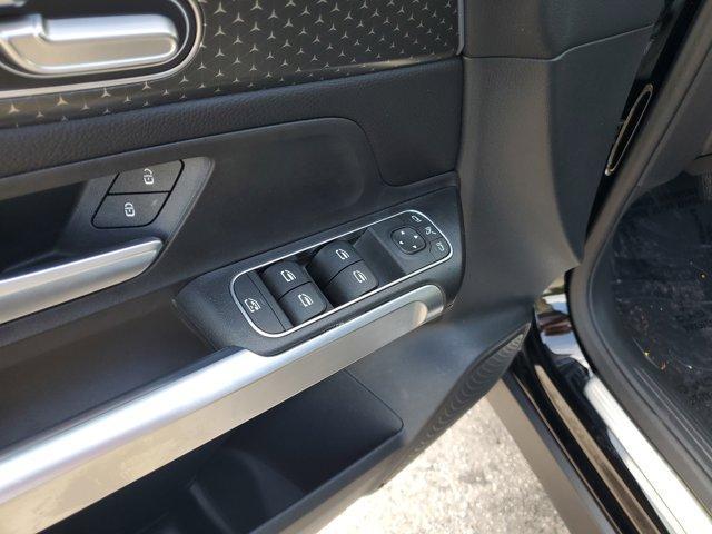 Photo of 2025 Midnight Black Mercedes-Benz GLB 250