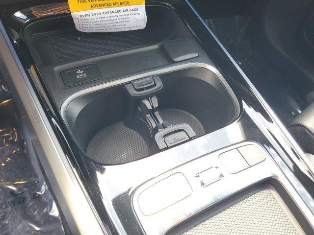 Photo of 2025 Midnight Black Mercedes-Benz GLB 250