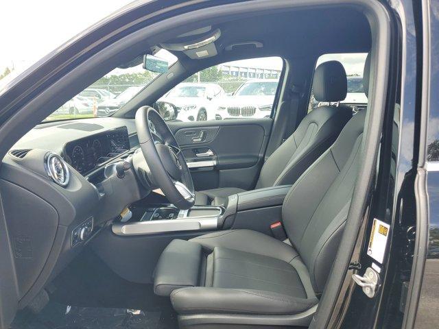 Photo of 2025 Midnight Black Mercedes-Benz GLB 250