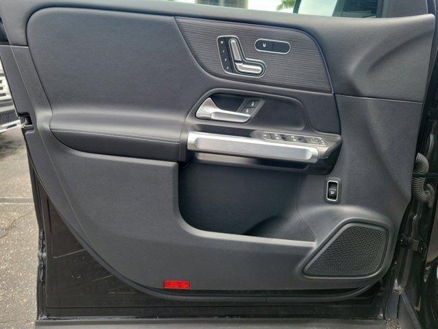 Photo of 2023 Midnight Black Mercedes-Benz GLB 250