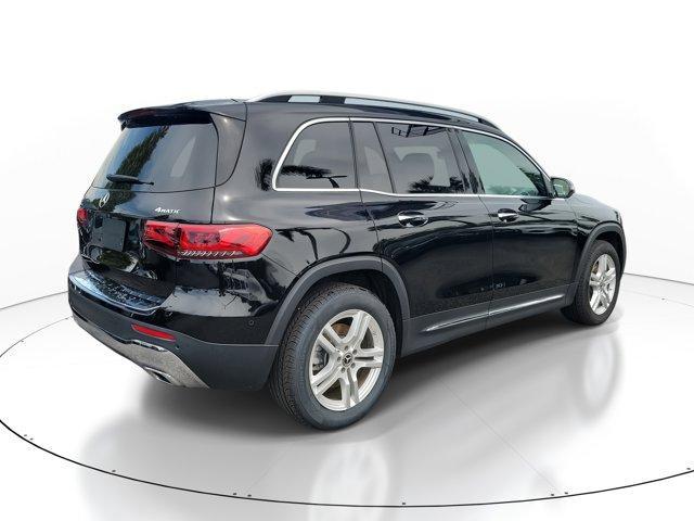 Photo of 2023 Midnight Black Mercedes-Benz GLB 250