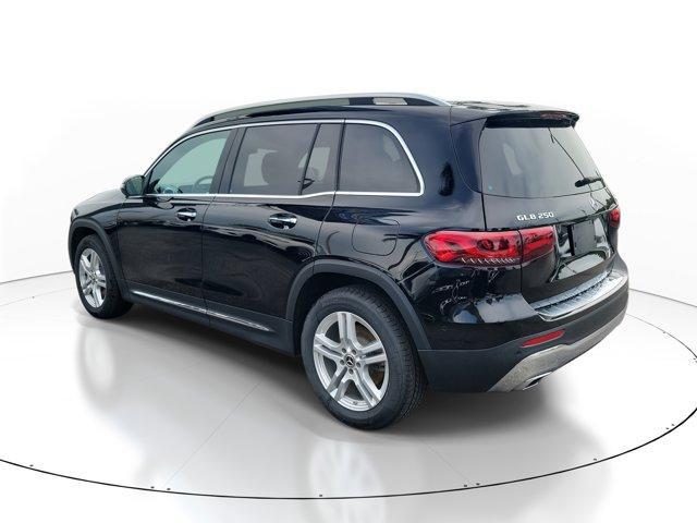 Photo of 2023 Midnight Black Mercedes-Benz GLB 250