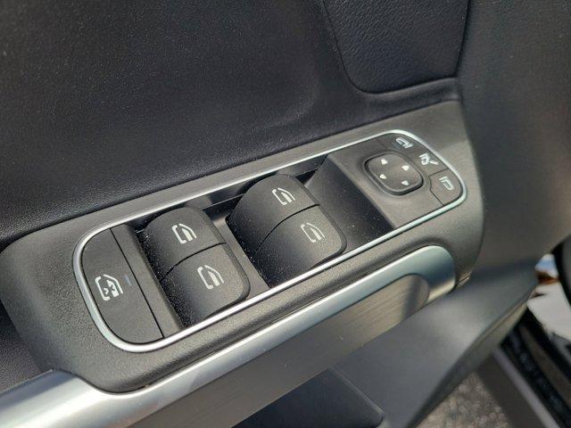 Photo of 2023 Midnight Black Mercedes-Benz GLB 250