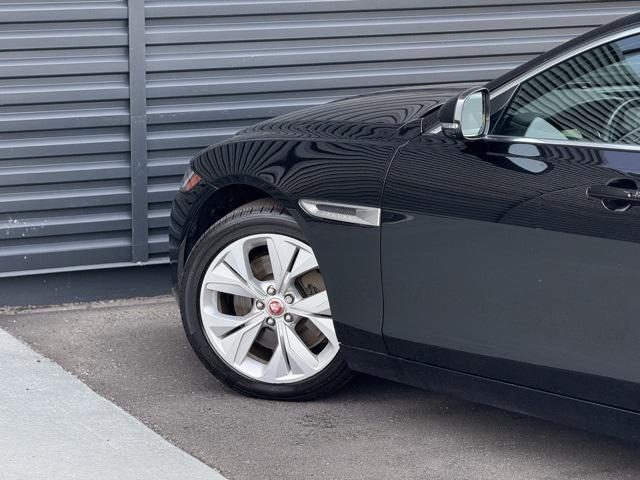 Photo of 2020 Santorini Black Metallic Jaguar XE