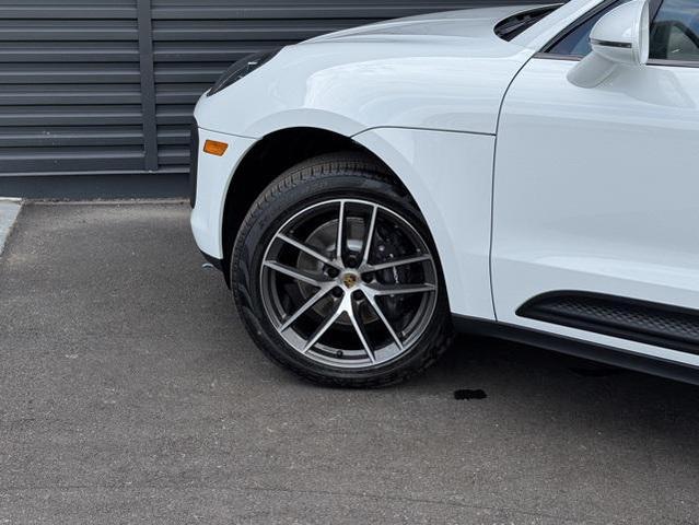 Photo of 2026 White Porsche Macan