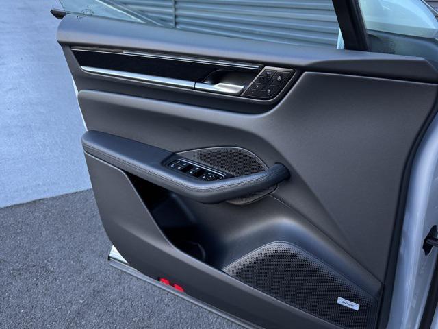 Photo of 2025 Ice Grey Metallic Porsche Macan